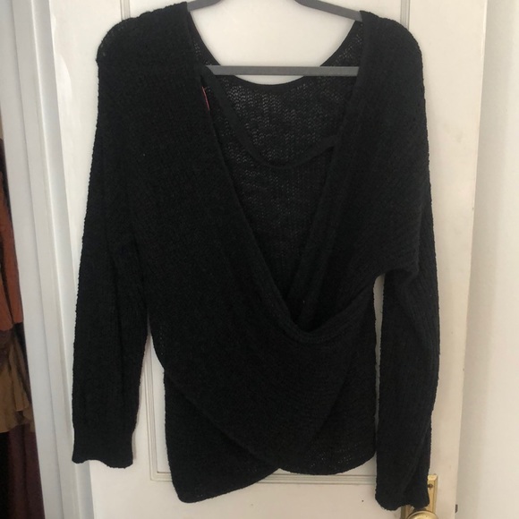 Daytrip sweater! - Picture 2 of 2